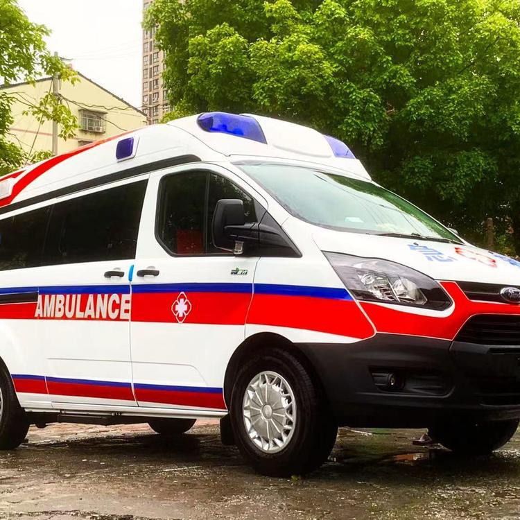 排湖风景区重症监护救护车出租护送返乡