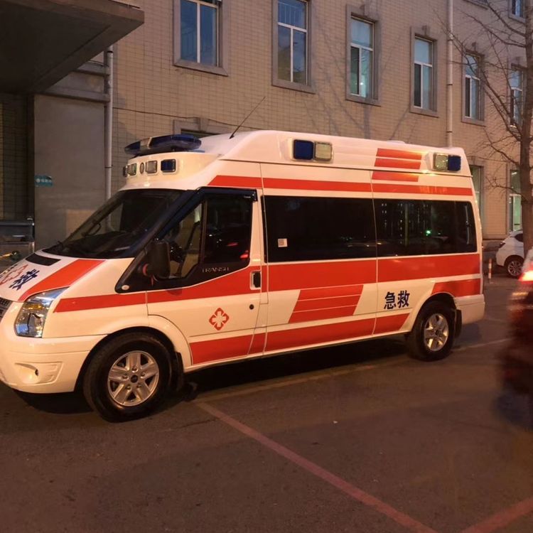 排湖风景区救护车出租护送保障